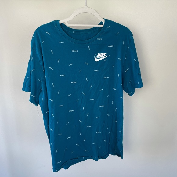 Nike Just Do It Graphic Tee - Picture 1 of 5